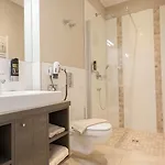 Ostseehotel Warnemuende 4* רוסטוק
