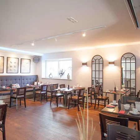 Ostseehotel Warnemuende فندق روستوك