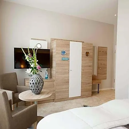 Ostseehotel Warnemuende מלון רוסטוק